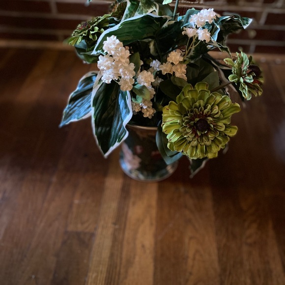 Artificial flower arrangements - Picture 5 of 10